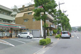 セブンイレブン多摩蓮光寺店