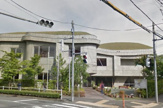 多摩市立唐木田図書館