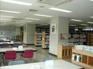 清瀬市役所竹丘図書館の画像1