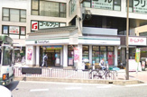 ファミリーマート宇治駅南口店