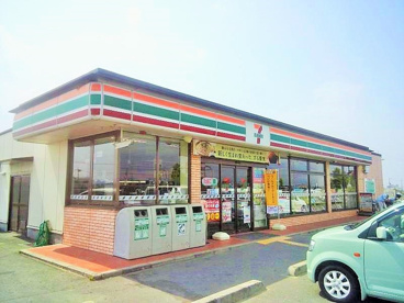 セブンイレブンではnanacoカードを使ってお買い物をすると、ポイント加盟店でのお買上げ100円(税抜)につき1ポイントが貯まります。貯まったポイントは電子マネーに交換できます。 セブンイレブン 城陽インター店の画像1