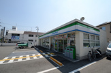 コンビニエンスストア ファミリーマート 小林四丁目店