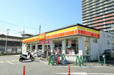 デイリーヤマザキ 六地蔵駅前店