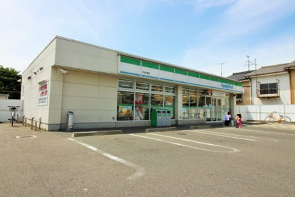 ファミリーマート宇治木幡店の画像1