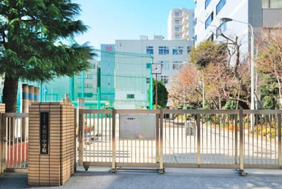 文京区立本郷台中学校の画像1