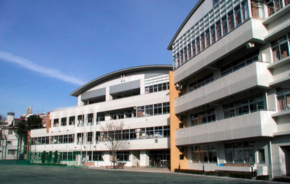 港区立六本木中学校の画像1