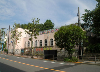 港区立中之町幼稚園の画像1
