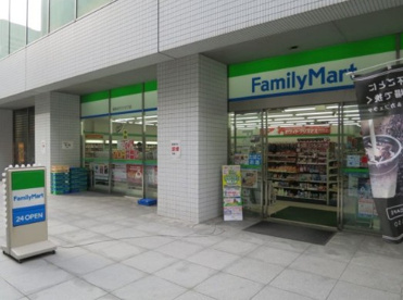 ファミリーマート銀座松竹スクエア店の画像1