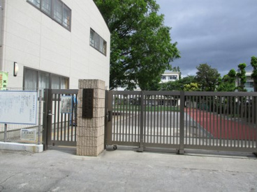 三鷹市立北野小学校の画像1