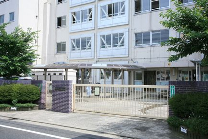 弦巻中学校の画像1