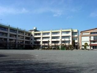 梅丘中学校の画像1
