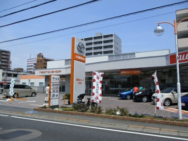 トヨタ西東京カローラ府中店の画像1