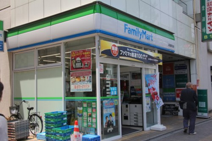ファミリーマート 荻窪駅北店の画像1
