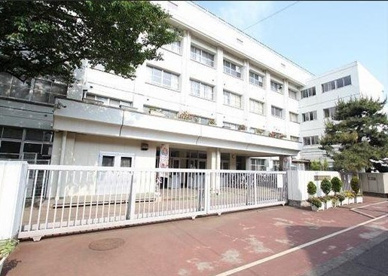 東久留米市立中央中学校の画像1