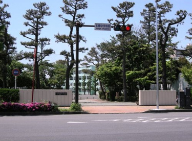 横浜市立　本郷中学校の画像1