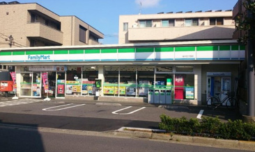 ファミリーマート桜川三丁目店