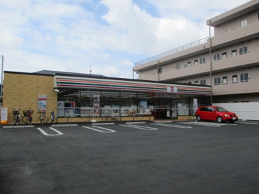 セブン‐イレブン三鷹上連雀店の画像1