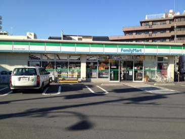 コンビニエンスストア ファミリーマート 入谷三丁目店