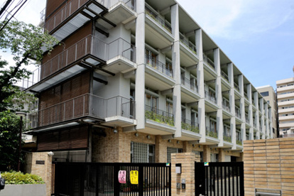 新宿区立四谷小学校の画像1
