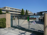 鳴尾小学校