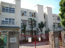 学文中学校