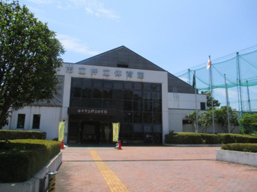 府中市立押立体育館の画像1