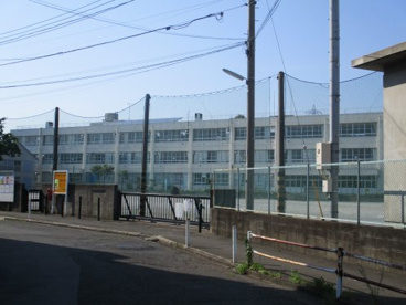 狛江市立狛江第三小学校の画像2