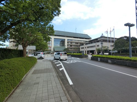  成田市役所