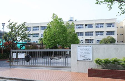 富岡小学校の画像1