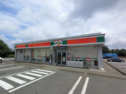 ファミリーマート成田中通店