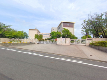 高嶺小学校の画像1