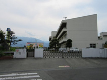 甲斐市立竜王西小学校