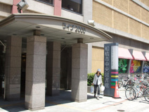 船橋市中央図書館