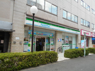 【コンビニ】ファミリーマート　武蔵境駅前店の画像1