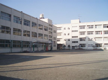 新田中学校の画像1