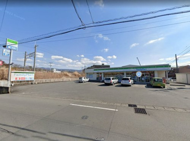 ファミリーマート三島加茂川店の画像1