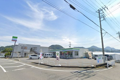 ファミリーマート函南塚本店の画像1
