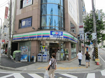 スリーエフ横浜西口店の画像1