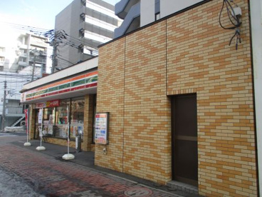 セブンイレブン中央区札幌北２条東１丁目店の画像1