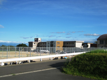 志賀中学校の画像1