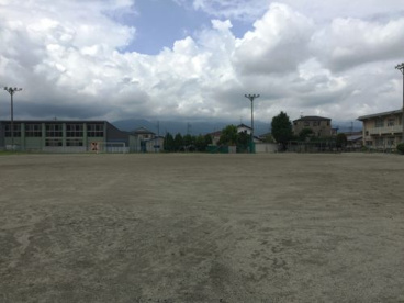中央市立田富小学校の画像3