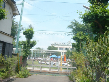 三鷹市立第六中学校の画像2