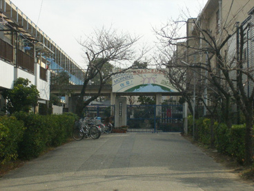 市立小松小学校の画像1