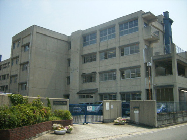 市立高須西小学校の画像1