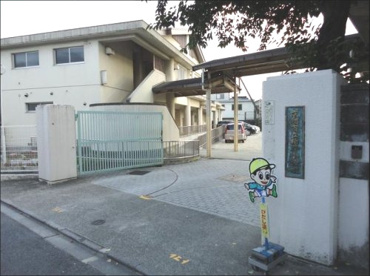 (閉校)柏野小学校の画像1