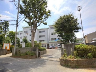  流山市立常盤松中学校の画像1
