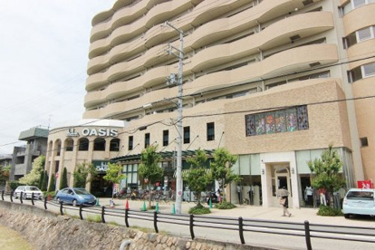 阪急オアシス仁川店の画像1