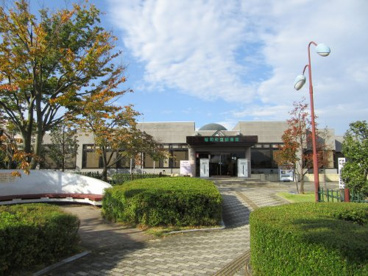 昭和町立図書館 の画像2