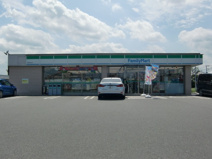 ファミリーマート深谷田中店