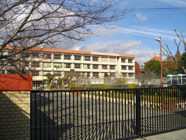 豊中市立野畑小学校の画像1